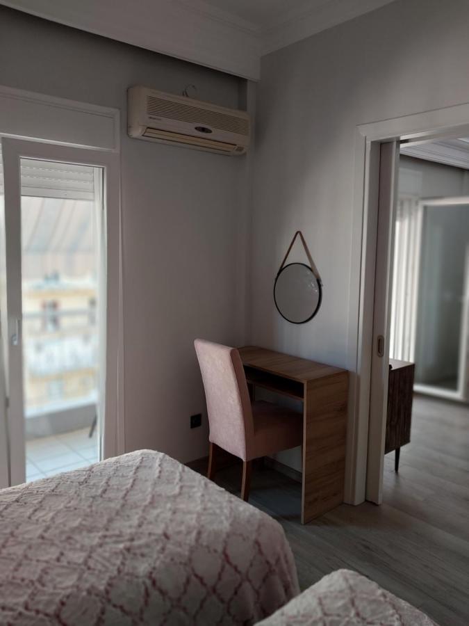 Anibo Studios And Apartments Zero Point 46 テッサロニキ エクステリア 写真